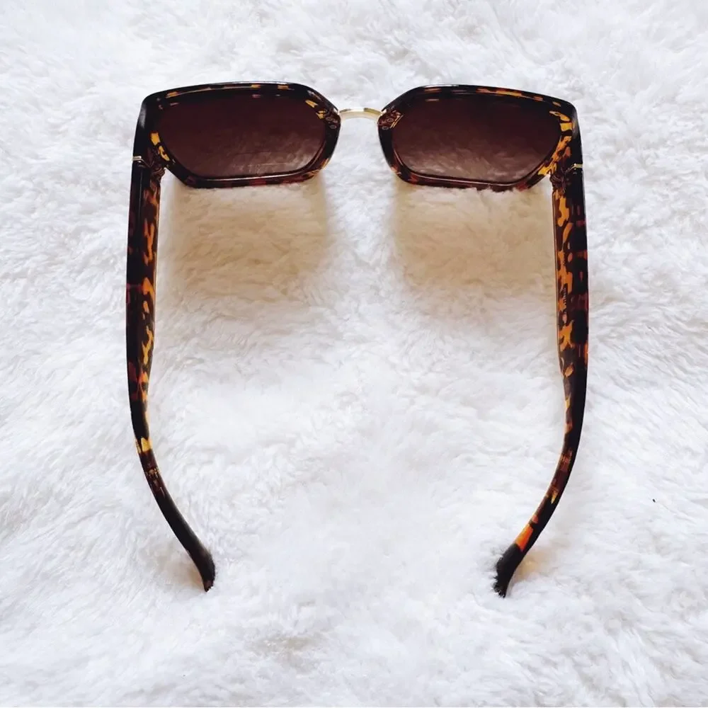 Layla Tortoise Brown Sleek Square Sunglasses